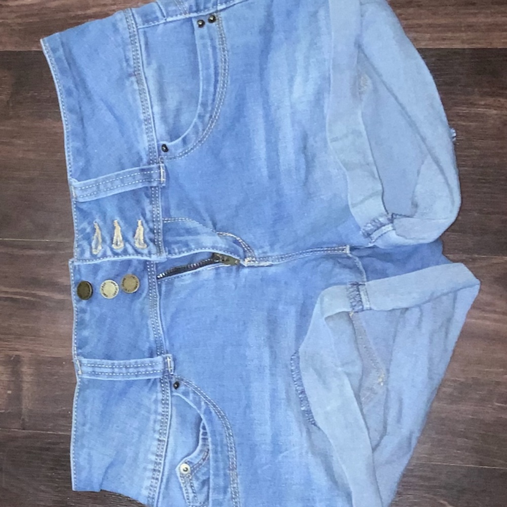 Mid wash jean shorts